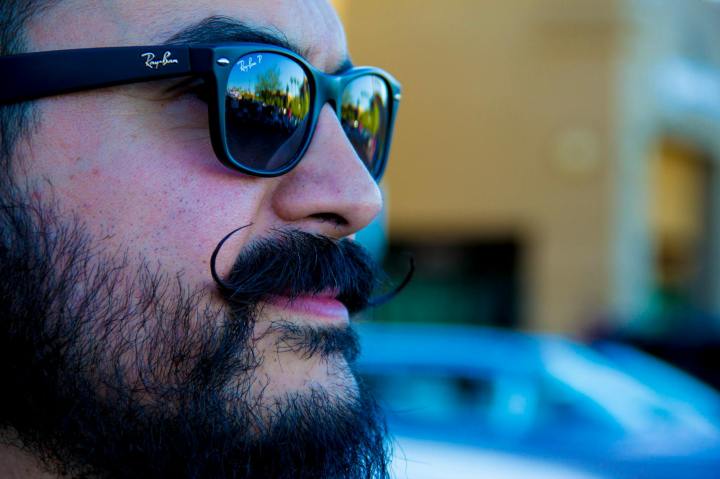 LA MOUSTACHE : LA NOUVELLE TENDANCE MASCULINE